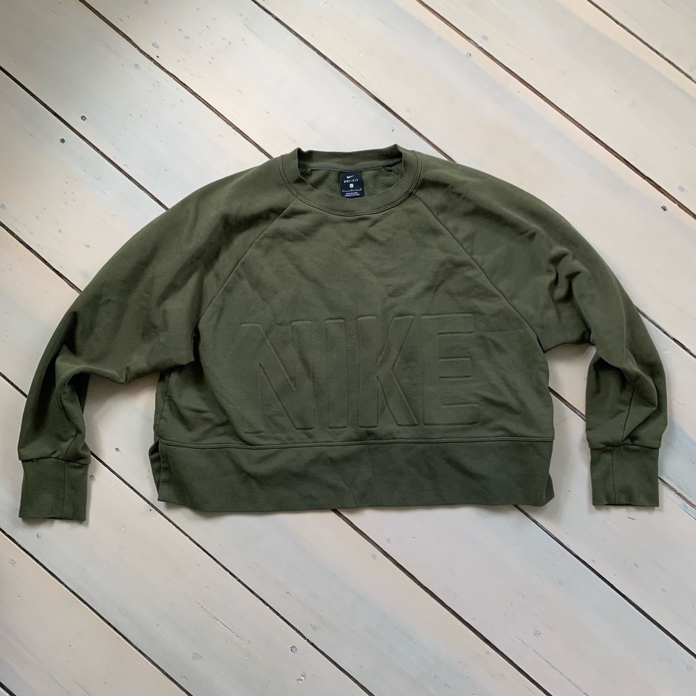 Cropped Nike sweatshirt